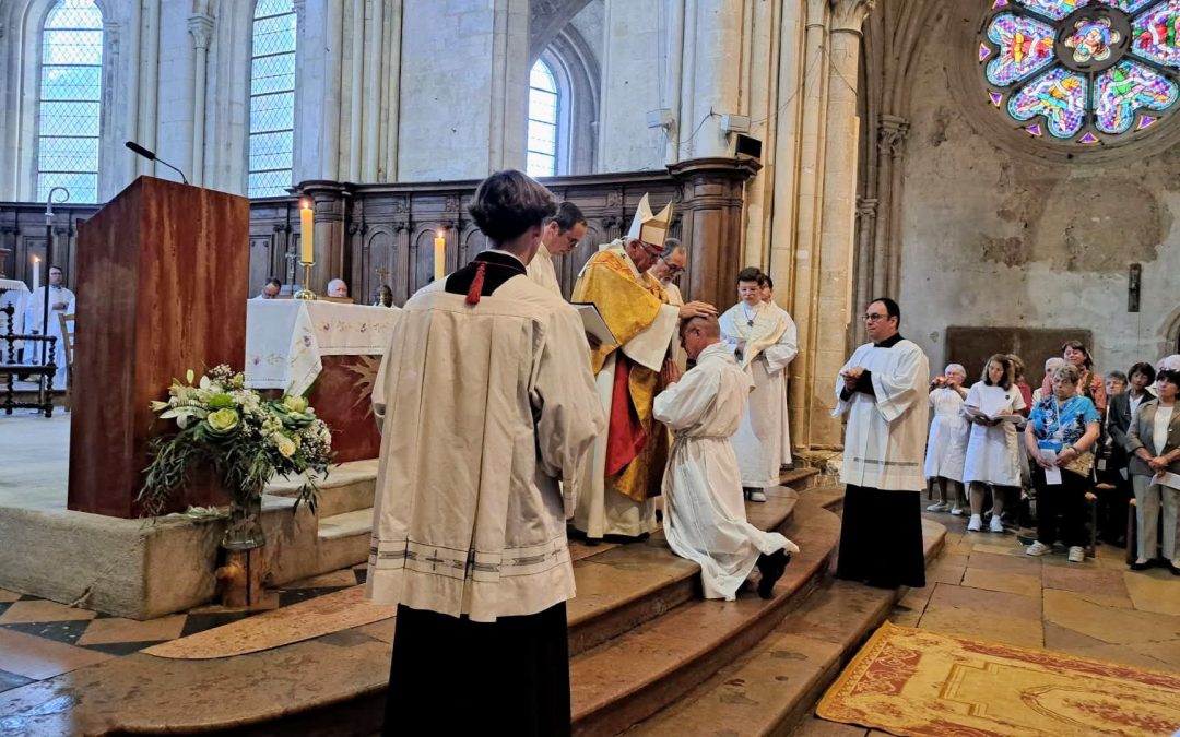 Ordination Diaconale en vue du sacerdoce                 Alexander Colley                                                                                     le Samedi 3 Octobre 2026 à Auxonne